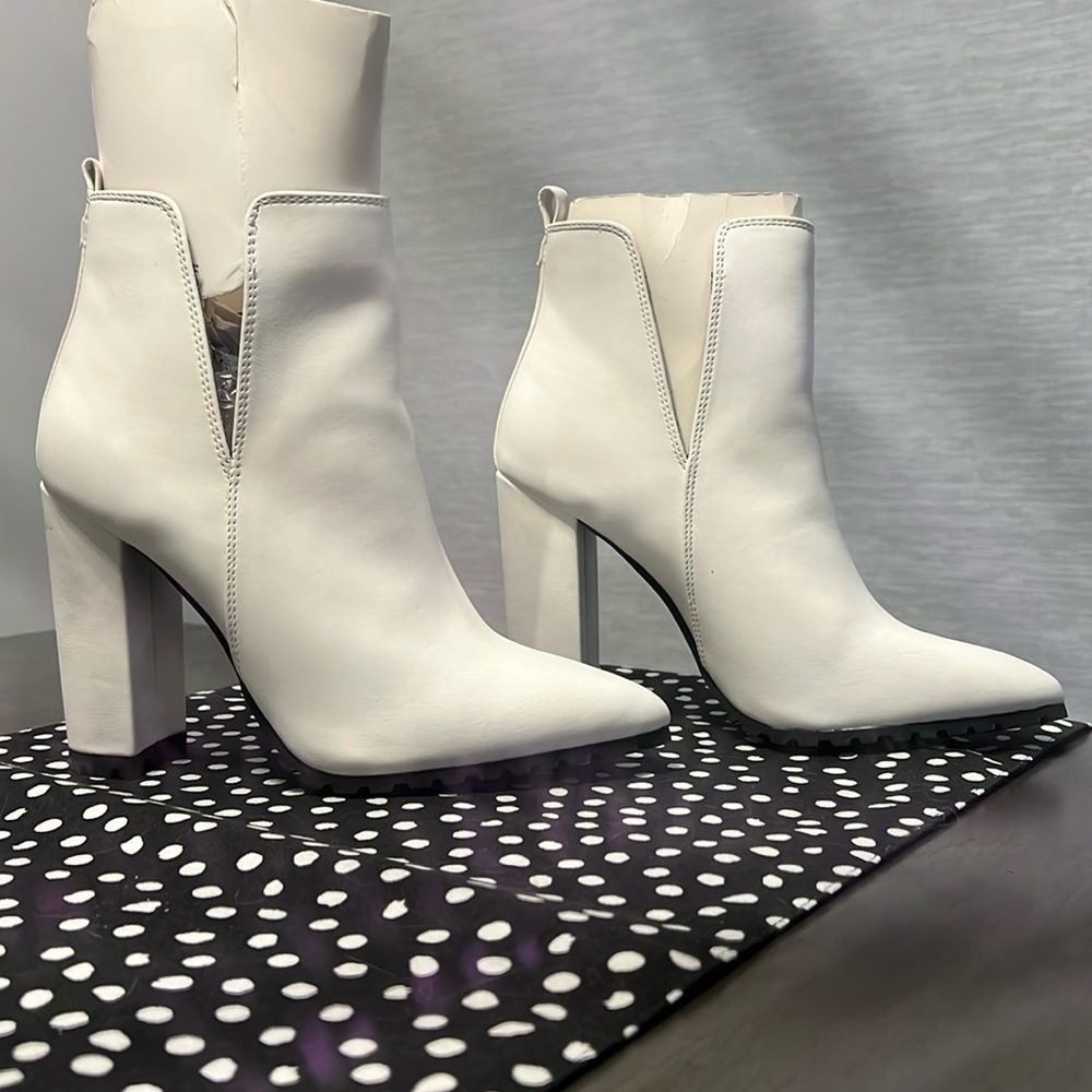 White leather boot